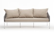 Канны диван 3-местный плетеный из роупа, каркас алюминий белый шагрень, роуп светло-серый круглый, ткань бежевая